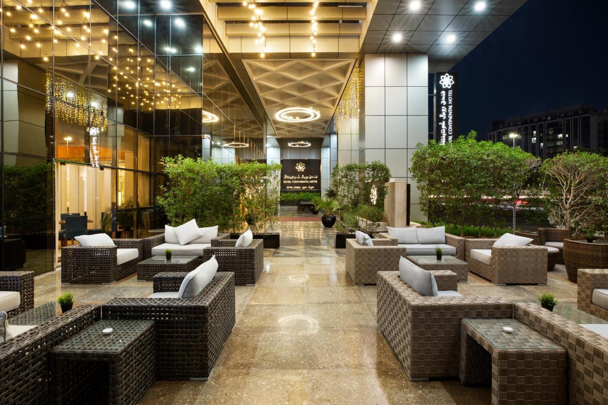 Royal Continental Hotel Dubai Exterior foto